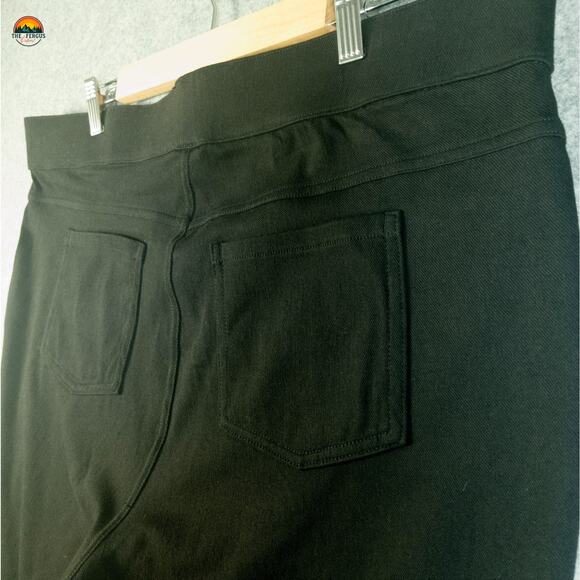 NWT HUE Cropped Pants Black Stretch Pull-On Pockets Jeggings Women's Plus Sz 2X - Picture 5 of 13